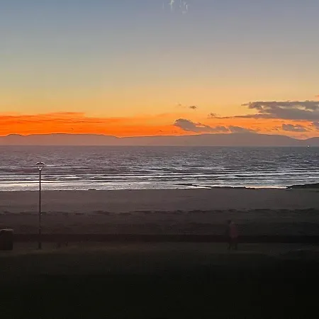 The Marine - Balcony - Beach View - Coorie Doon Stays Ayr Exterior photo